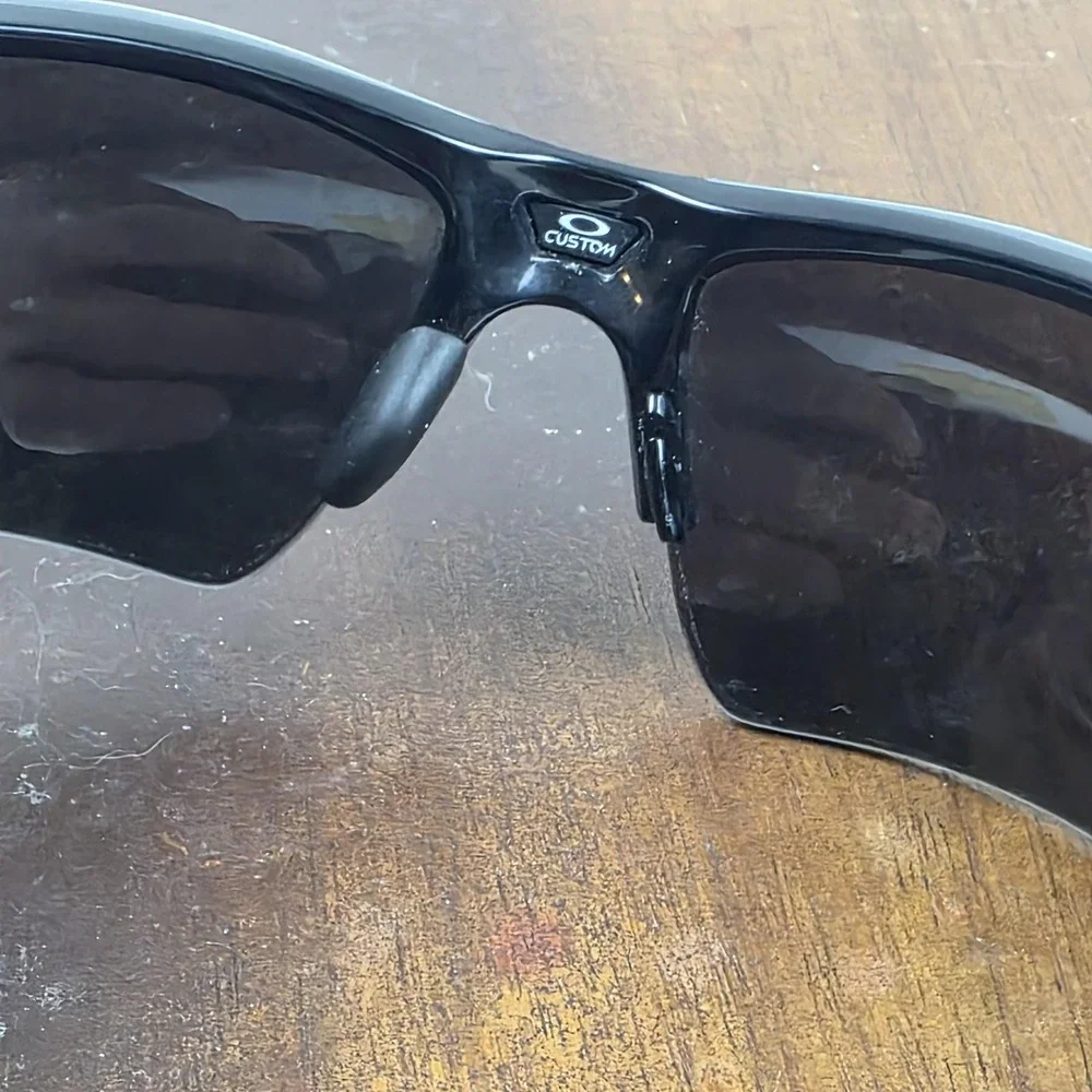 Oakley Flak 2.0 Sunglasses Mens One Size Black Gray Tinted Wrap Sport Frame